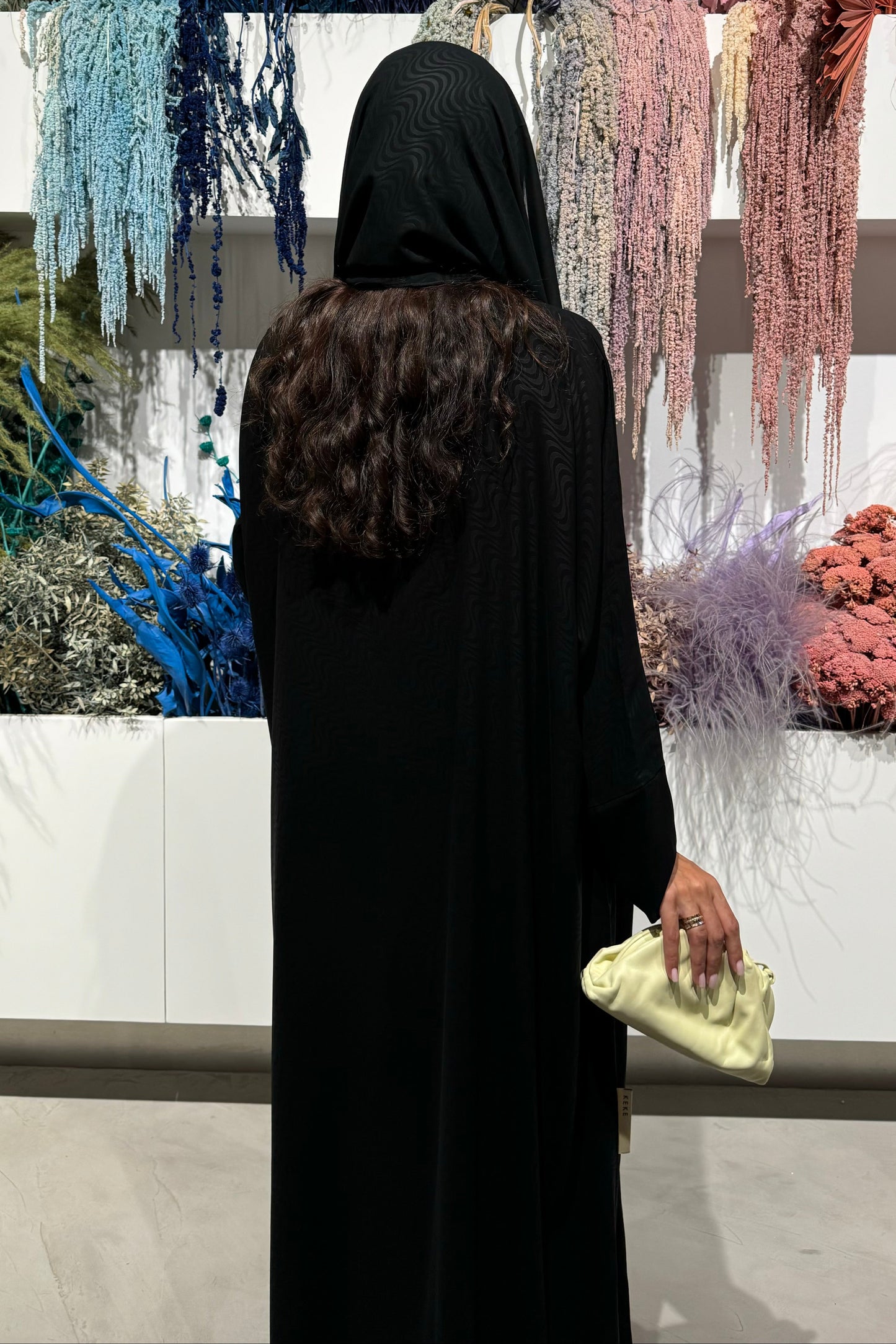 Aura abaya