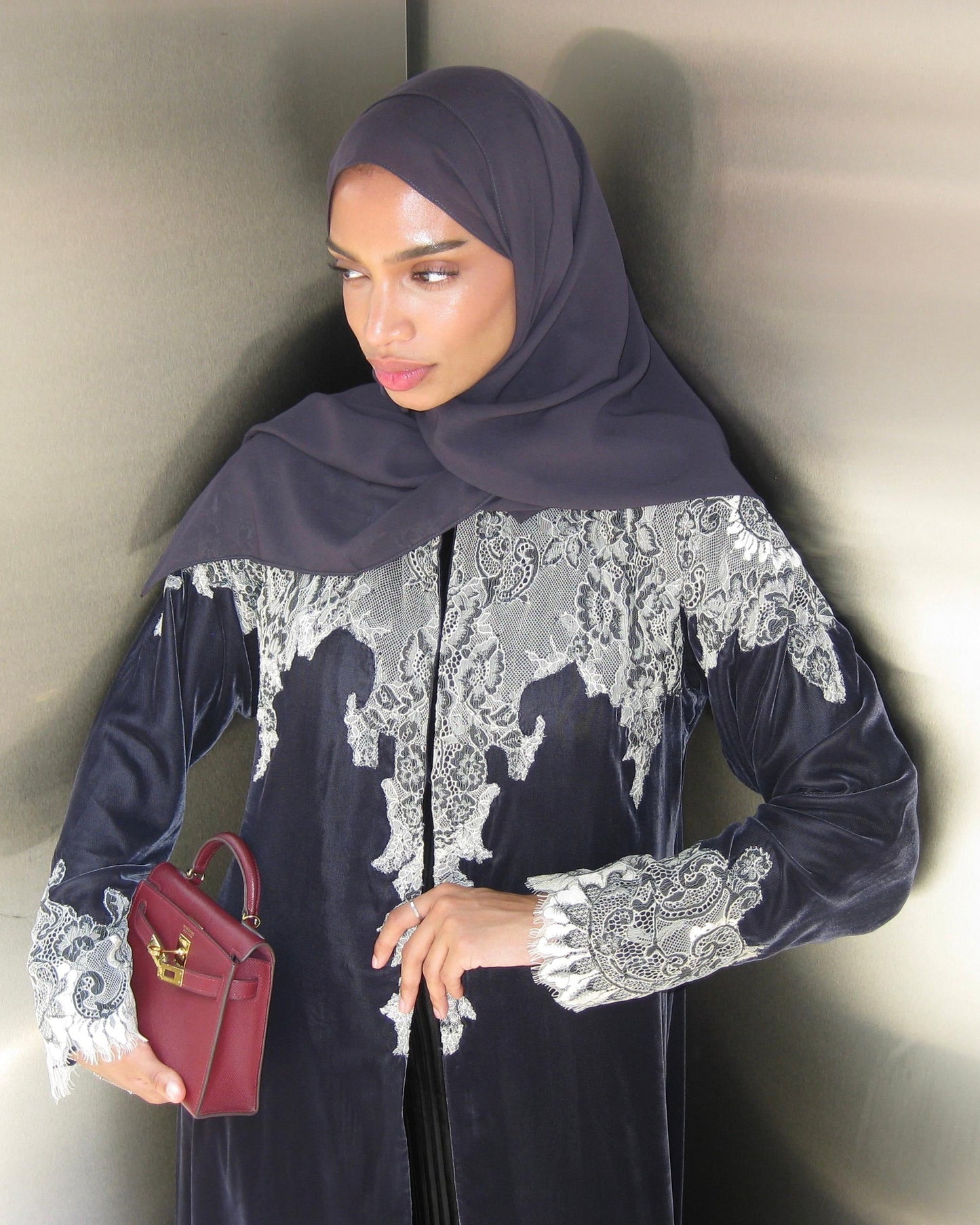 The keke velvet lace abaya