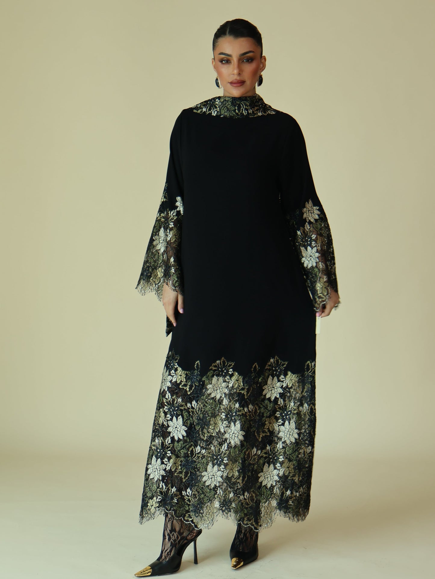 Keke Floral Lace Jalabiya